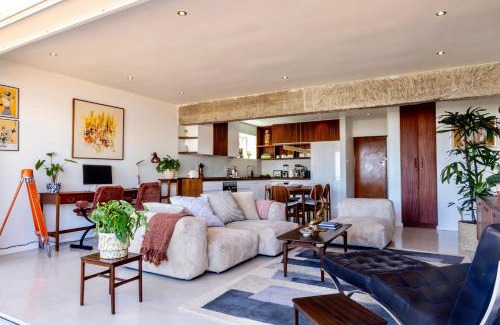 Sea Point Apartment | Newly renovated 2 bedroom, central, secure, ACs and views!