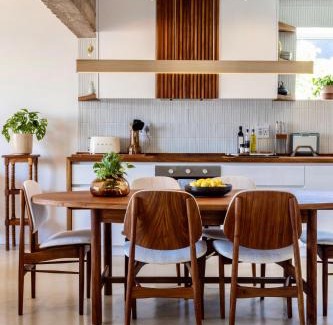 Sea Point Apartment | Newly renovated 2 bedroom, central, secure, ACs and views!