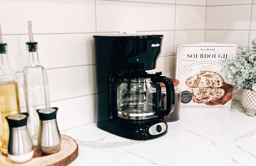 Parkland House | Newly renovated 3 bdr townhome, minutes from Tacoma Dome