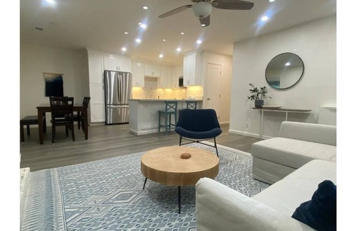 Aptos House | Newly Renovated 3-Bedroom New Brighton Beach Condo