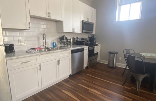 Lafayette Square Condo | Newly Renovated Apartment IDEAL 4 LONG STAYS Close to Downtown Lafayette Square