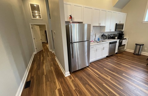Lafayette Square Condo | Newly Renovated Apartment IDEAL 4 LONG STAYS Close to Downtown Lafayette Square