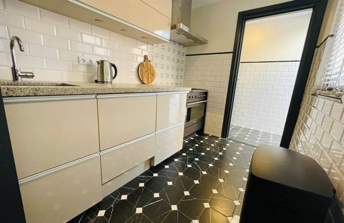 Tilburg Apartment | Newly renovated, City Center, cozy room! at Bed and coffee Harmony Tilburg