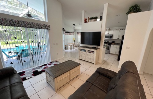 Seasons House | Newly Renovated Disney Themed Home close to the Magic