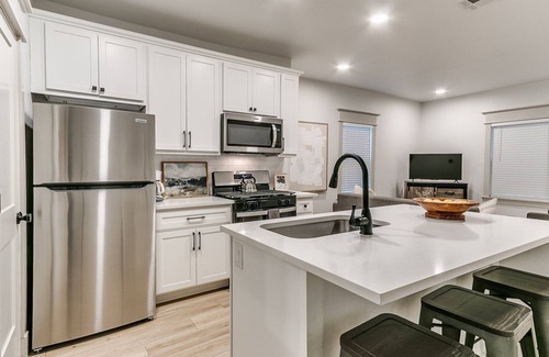 Corridor South House | Newly renovated half duplex in heart of OKC