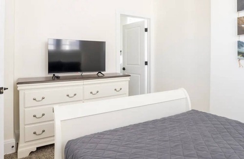 Newport House | Newly Renovated Home in the Heart of Newport