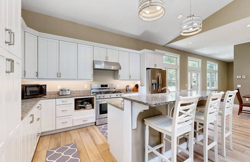 Bar Harbor House | Newly Renovated Home w/Large Yard & Great Kitchen - Near Downtown & Acadia