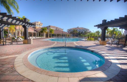 Florida Central Atlantic Coast Apartment | Newly Renovated LAKEVIEW Vista Cay Condo