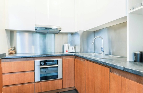 11th Arrondissement Apartment | Newly renovated Loft ☆ Bastille ☆