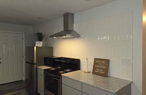 Danville House | Newly Renovated; Near Ironman Raceway-Hitch Parking-Easy I-74, Casino, U of I