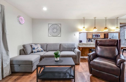 San Bernardino House | Newly Renovated Home | Spacious | Close 2 Hospital