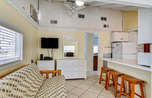 Ocean Beach I House | Next to the Beach +Parking