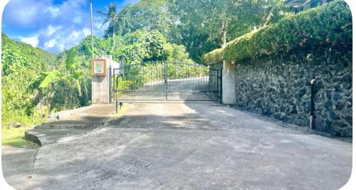 Koror Apartment | Ngermid Oasis-XL Studio With Kitchen & Scenic Views