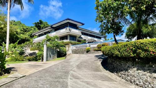 Koror Apartment | Ngermid Oasis-XL Studio With Kitchen & Scenic Views