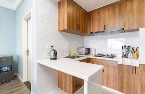 Kilimani Apartment | Ngong Hills Views from the City Center/Pool/Gym