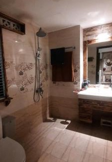 Hanoi House | Nhà Hạnh Mi