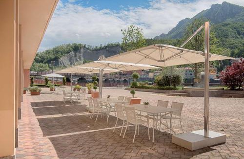 Lecco Hotel | NH Lecco Pontevecchio