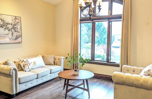 Niagara Falls Bed & Breakfast | Niagara Creekside B&B