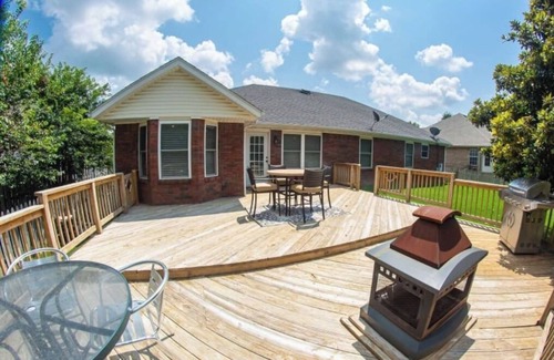 Bentonville - Fayetteville House | Niagara Retreat in the Heart of NWA
