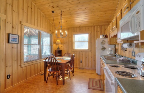 Rangeley Plantation House | Niboban Cabin 7 - Nice cabin on Rangeley Lake in the Niboban cottage community