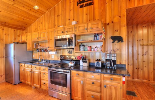 Rangeley Plantation Cabin | Niboban Cabin #8 -Two floors and pet friendly!