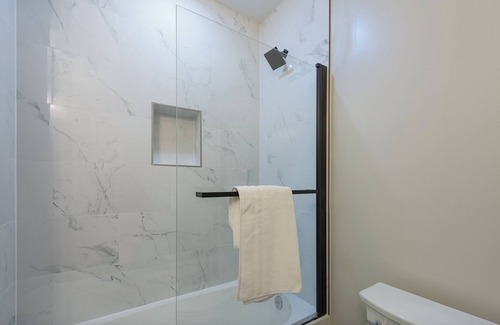 Barney Circle Apartment | NICE 1BR Apartment in DC Prime Location