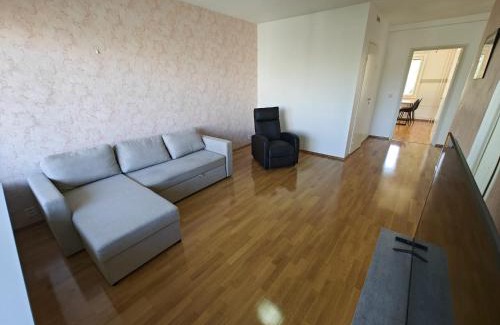Hameenkyla Apartment | Nice and cloce to the airport 75m2 app