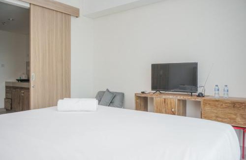 Pondok Aren Apartment | Nice and Homey Studio at Bintaro Embarcadero Apartment By Travelio