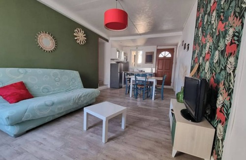Chatellerault Apartment | Nice apartment. 2 to 8 pers. 20 min from futuroscope