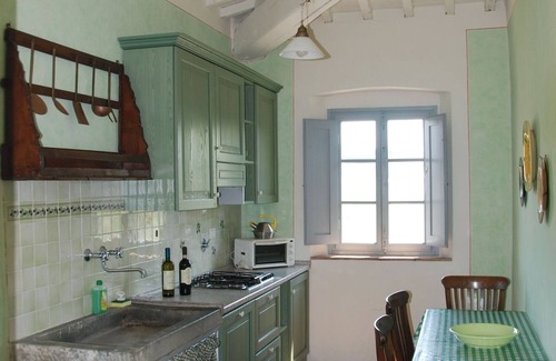Castelfiorentino Villa | Nice apartment in villa for 4 guests with pool, WIFI and panoramic view, close to San Gimignano