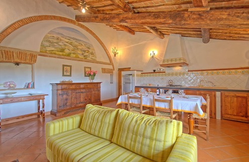Monteroni d'Arbia Apartment | Nice apartment for 5 guests with pool, WIFI and panoramic view, close to Siena