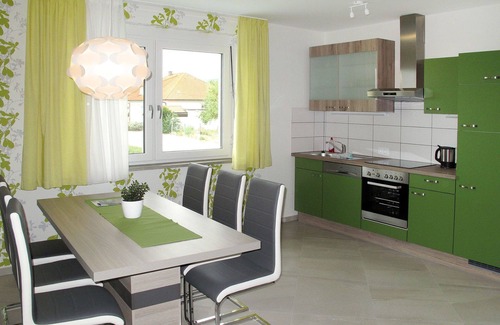 Donnerskirchen Apartment | Nice apartment for 6 guests with A/C, WIFI, TV, terrace and pets allowed
