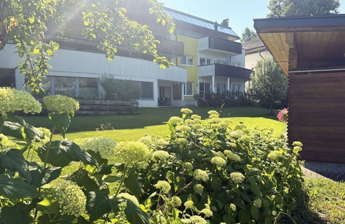 Eben im Pongau Apartment | Nice apartment for 8 guests with TV