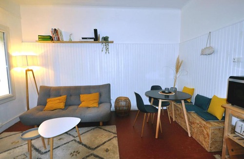 Notre-Dame du Mont Apartment | Nice apartment close to the OLD PORT