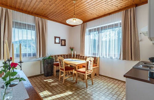Agsdorf Apartment | Nice apartment for 4 people with WIFI, TV, patio and pets allowed