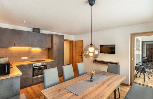 See Apartment | Nice apartment for 14 people with WIFI, TV and terrace