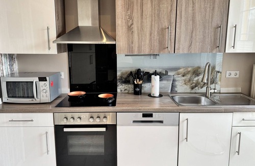 Steinheim Apartment | Nice apartment for 2 people with WIFI, hot tub, TV, patio and pets allowed