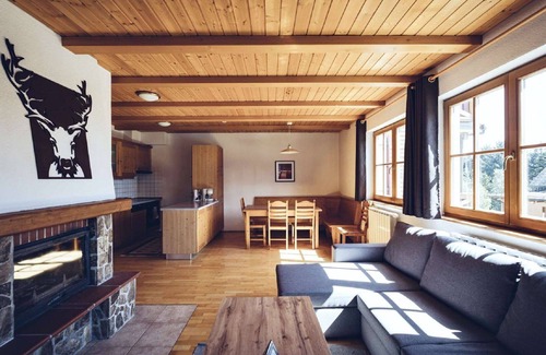 Hocko Pohorje Apartment | Nice apartment for 4 guests with pool, WIFI, TV, balcony, pets allowed and panoramic view