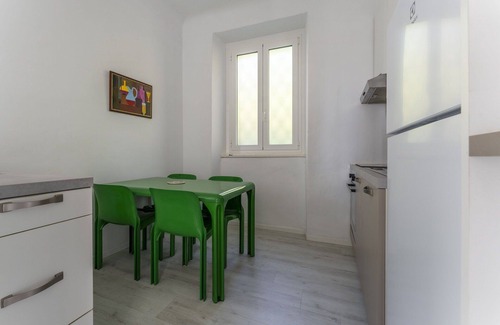 Pontedecimo Apartment | Nice apartment for 4 guests with WIFI, A/C, TV, balcony and panoramic view, close to Portofino