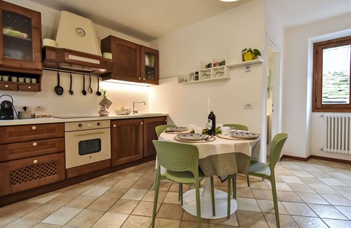 Civo Apartment | Nice apartment for 4 people with WIFI, TV, balcony, pets allowed and parking