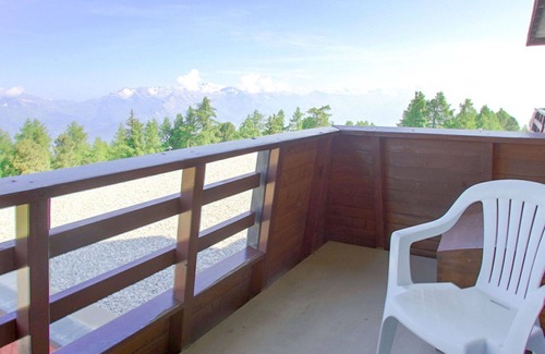 Vex Apartment | Nice apartment for 4 people with WIFI, pool, TV and balcony
