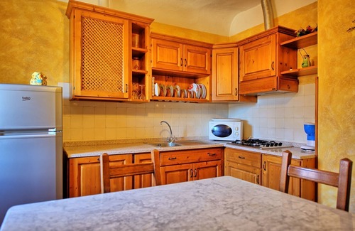 Massarosa Apartment | Nice apartment for 4 people with pool, WIFI and TV, close to Viareggio