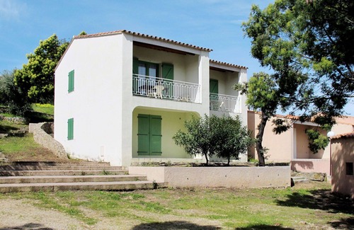Aregno Apartment | Nice apartment for 6 people with A/C, WIFI, TV and terrace