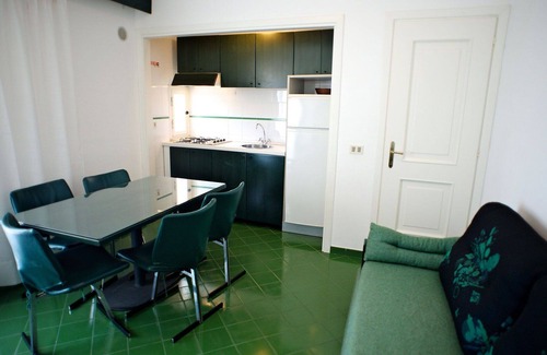Sperlonga Apartment | Nice apartment for 6 guests with A/C, pool, WIFI, TV, terrace and pets allowed