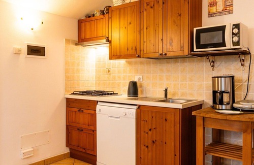 Cipressa Apartment | Nice apartment for 6 people with pool, WIFI, patio, pets allowed and panoramic view
