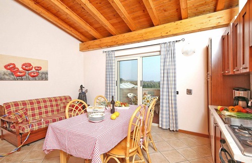 Cunettone Apartment | Nice apartment for 6 people with pool, WIFI, A/C, TV, patio and pets allowed