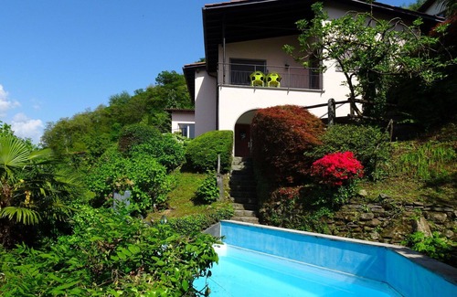 San Nazzaro Apartment | Nice apartment for 4 people with pool, WIFI, TV, patio, pets allowed and panoramic view