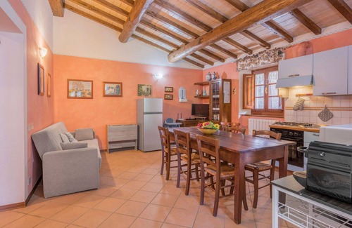 Cutigliano Apartment | Nice apartment for 6 guests with WIFI, pool, TV, veranda and pets allowed