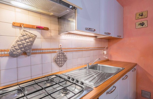 Cutigliano Apartment | Nice apartment for 6 guests with WIFI, pool, TV, veranda and pets allowed