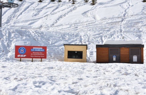 Meribel-Mottaret Apartment | Nice apartment. 3 Méribel Mottaret bedrooms. Ski-in ski-out